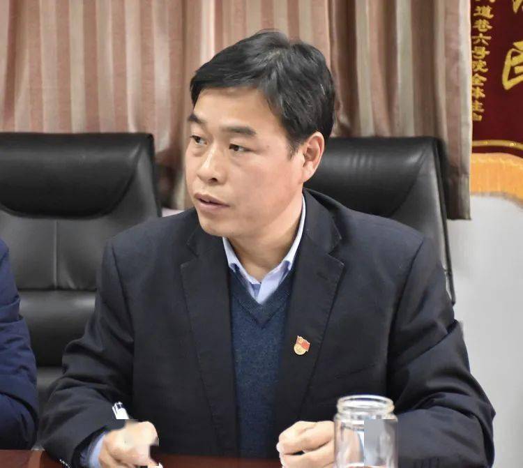北京首钢奋力作战，尽展拼搏精神的简单介绍